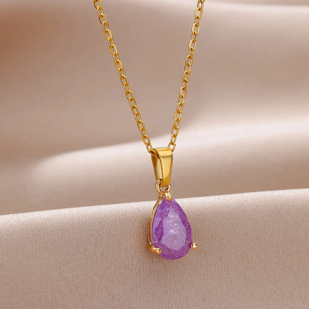 Tear Pendant Necklace in Gold