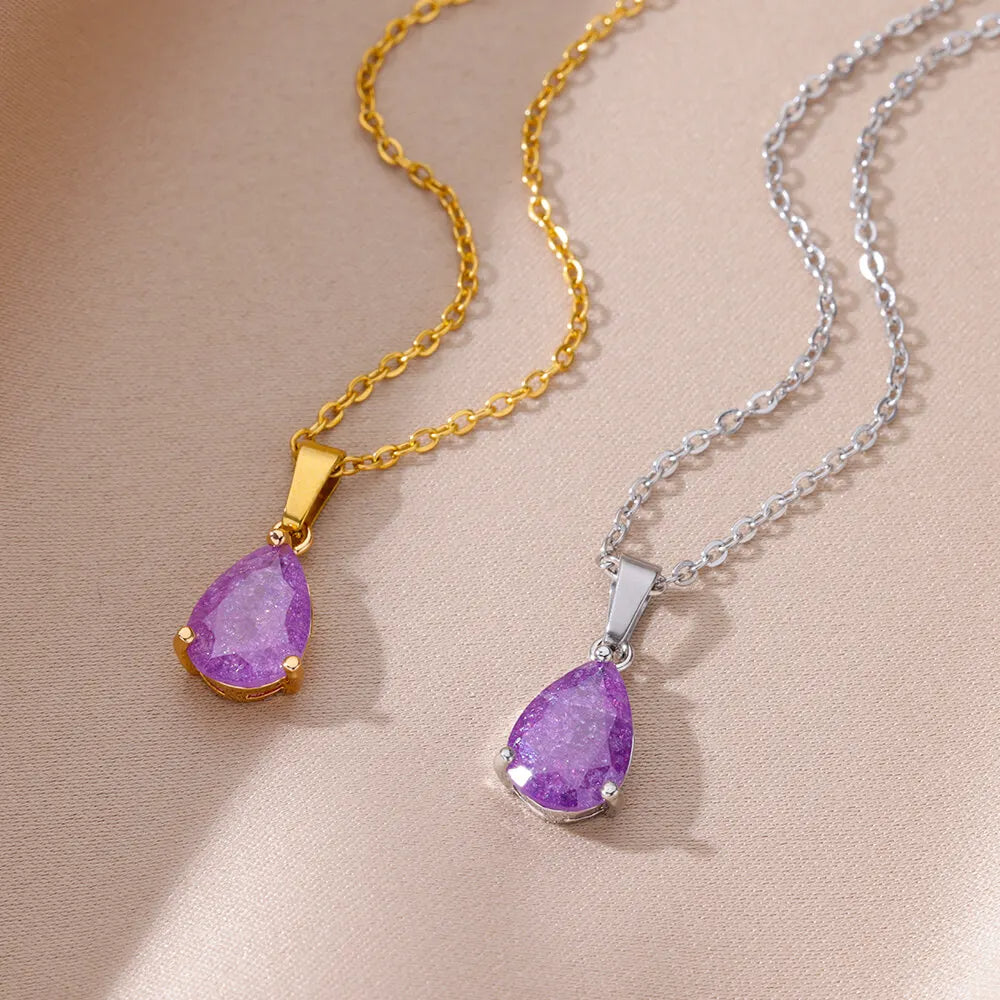 Tear Pendant Necklace in Gold